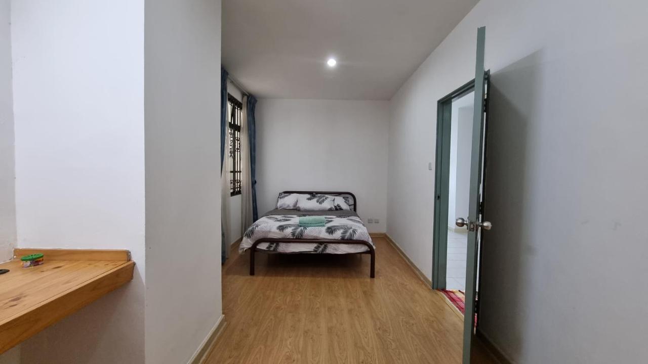 Kenyalang Emerald Riverine Resort Homestay Кучинг Экстерьер фото